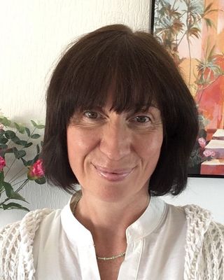 Photo of Lynne Morrison, Counsellor, MBACP