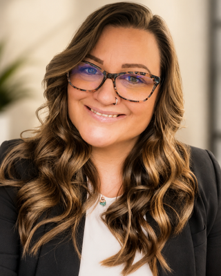 Photo of Kim Castle, Counsellor, MTC, SEP, CC-BRT, RCS