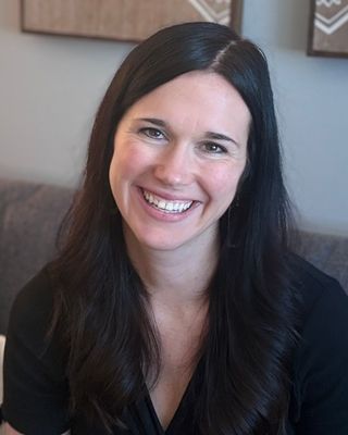 Photo of Mackenzie Landbloom, Clinical Social Work/Therapist, LICSW