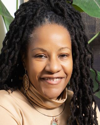 Photo of Dr. Cheryl Ellis, Psychologist, Psy.D., CCTP