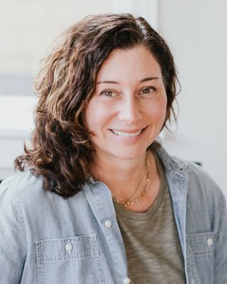Photo of Alison Daniels, Clinical Social Work/Therapist, LCSW