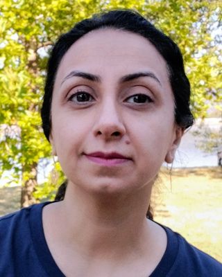 Photo of Nia Atarha, Counsellor, MA, ACA-L4