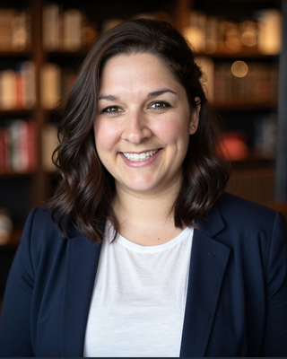 Photo of Laura Minch Mclain, Psychologist, PsyD, BC-TMH