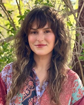 Photo of Makenzie Ohe, Clinical Social Work/Therapist, LCSW