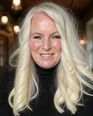 Photo of Roxanne L Phan, Counselor, LGPC