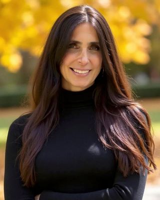 Photo of Dr. Carolyn Grosso, Psychologist