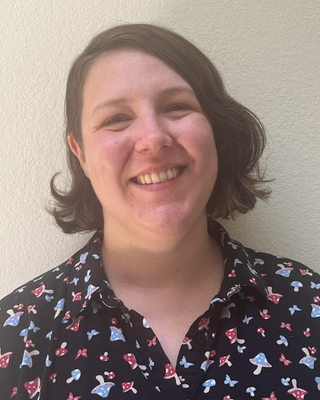 Photo of Elizabeth Tate, Licensed Professional Counselor Candidate, MA, LPCC