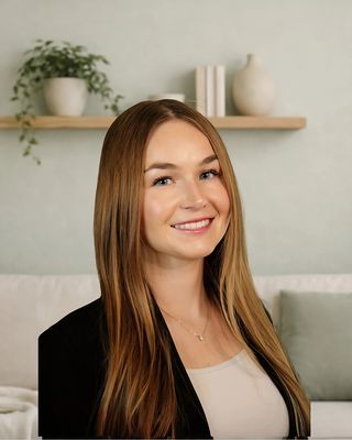 Photo of Samantha Brinkos, Registered Psychotherapist (Qualifying)