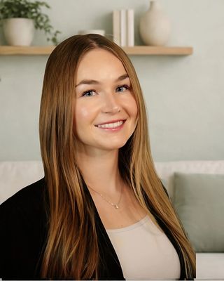 Photo of Samantha Brinkos, Registered Psychotherapist (Qualifying)