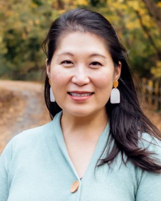 Photo of Genevieve Kim, Marriage & Family Therapist Intern, LMFT