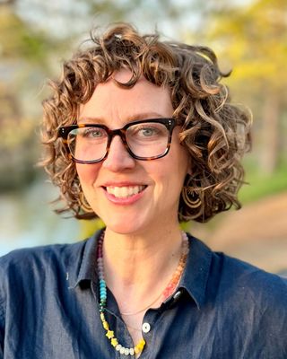 Photo of Erin Roberts, Clinical Social Work/Therapist, LCSW