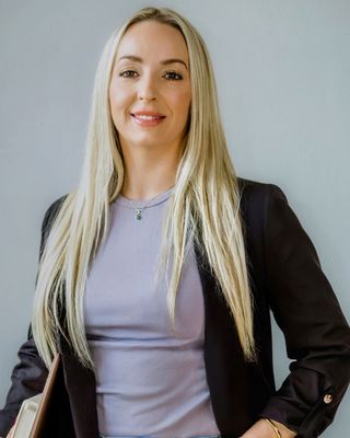 Photo of Kayla Schofield, Registered Psychotherapist, RP