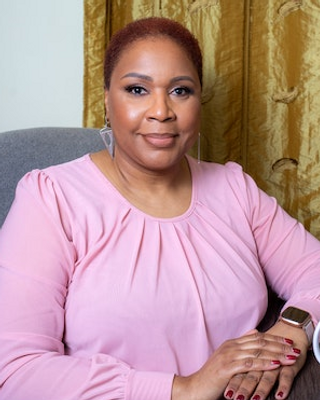 Photo of Tracey Jones - PsychPhilly - Tracey Jones, M.D., Psychiatrist, MD