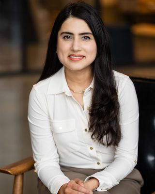 Photo of Sehrish Haroon, Registered Psychotherapist, MC, RP