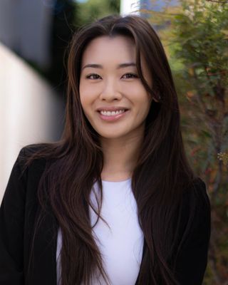 Photo of Carmen Liu, Marriage & Family Therapist Associate in Los Angeles County, CA
