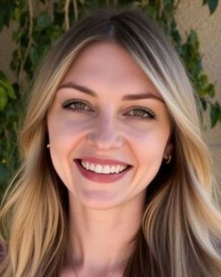 Photo of Emma Pallone, Marriage & Family Therapist, LMFT