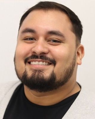 Photo of Edson S Suaste, Pre-Licensed Professional