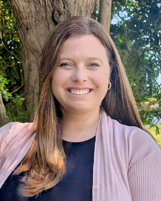 Photo of Toni Ratzburg, Marriage & Family Therapist, LMFT