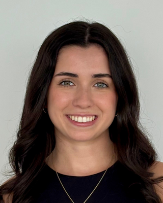 Photo of Khysandra Lee, Registered Psychotherapist, MA, RP