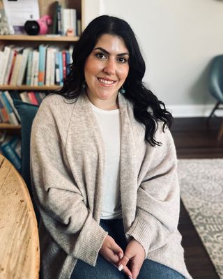 Photo of Nicole Morra, Licensed Professional Counselor in New Haven, CT
