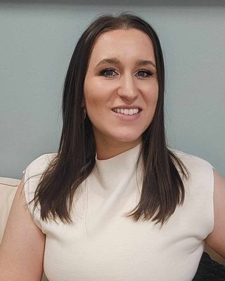 Photo of Samantha Barink, Registered Psychotherapist, MA, BASc