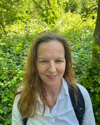 Photo of Anita Lennox, Counsellor, MNCPS Acc.