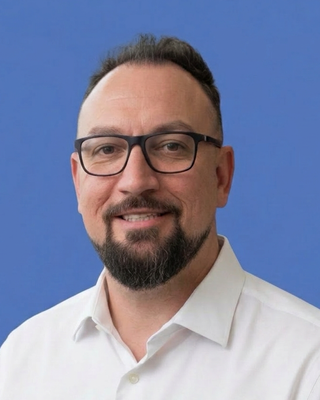 Photo of Rob Hammond, Counsellor, RPC, ICADC, CCAC, SAP