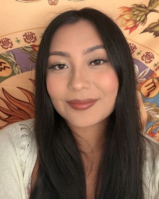 Photo of Alexa Dayana Roman Benitez, LCSW Associate, BSW, MSW, LCSWA