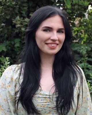 Photo of Courtney Nuzum, Clinical Social Work/Therapist, MSW, LICSW