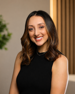 Photo of Christina Carbone, Marriage & Family Therapist, LMFT