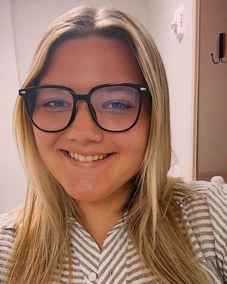 Photo of Lexi Rosansky, Clinical Social Work/Therapist, LLMSW