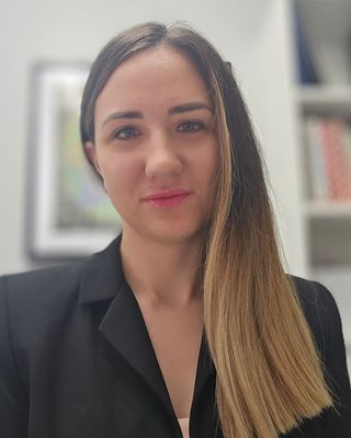 Photo of Priya Amari, Psychiatric Nurse Practitioner, FNP, PMHNPBC