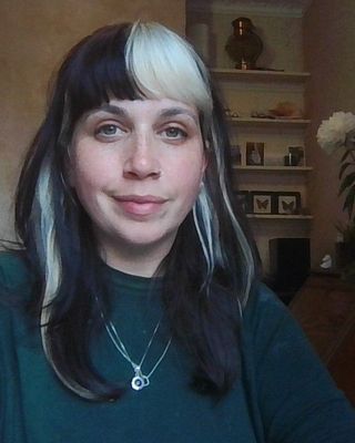 Photo of Mia Bezzi, Counsellor in Hove, England