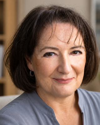 Photo of Lyn M. Crowder, Marriage & Family Therapist, MS LMFT
