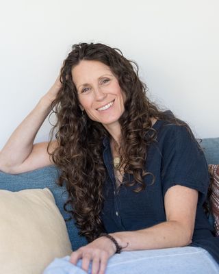 Photo of Lesley Lacny, Licensed Professional Counselor, MA, LPC, RPsych, CPsych