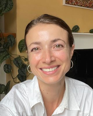 Photo of Amy Emerson, Psychotherapist, DCounsPsych, MUKCP