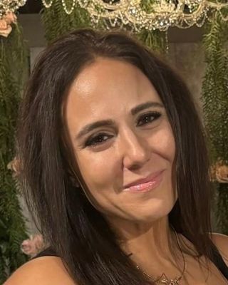 Photo of Navah Elyasian, Marriage & Family Therapist, EMDR, Certifi, LMFT