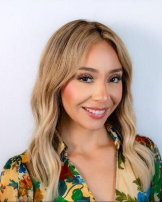 Photo of Yadimahara Alvarez, Associate Clinical Social Worker, MSW, ACSW