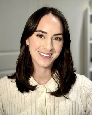 Photo of Sarah Perone, Registered Psychotherapist (Qualifying), B.Sc., MA, RP(Q)