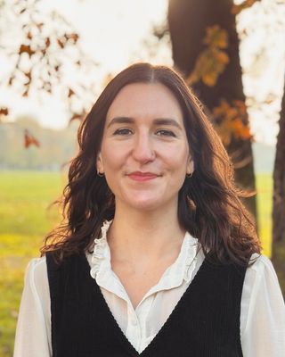 Photo of Dr Zera Brittenden, Psychologist, PsychD, HCPC - Clin. Psych.