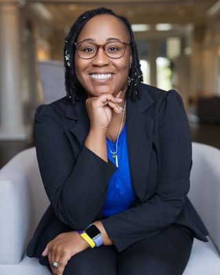 Photo of Niesia Garza, Clinical Social Work/Therapist, LCSW, RPT, CBC