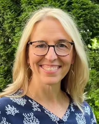 Photo of Kathy Goerman, Marriage & Family Therapist, MS, LMFT, SEP, EMDR, DARTT
