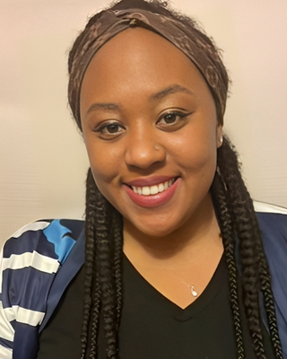 Photo of Jasmine Akinsulire, Pre-Licensed Professional in 02919, RI