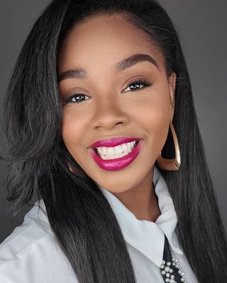 Photo of Dr. Shanika Thomas, Clinical Social Work/Therapist, LCSW