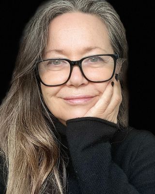 Photo of Liz Martin, Psychotherapist, MSc, MBACP