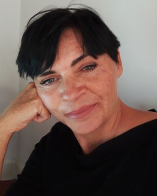 Photo of Helen Logan, Psychotherapist, MA, MBACP Accred