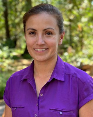 Photo of Natalia Roubaud, Clinical Social Work/Therapist, MSW, RSW