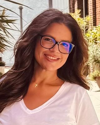 Photo of Destiny Rattanapichetkul - Bipolar Disorder Specialist, Marriage & Family Therapist, LMFT