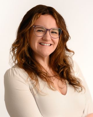 Photo of Alexa Mosher, Marriage & Family Therapist Associate, LAMFT