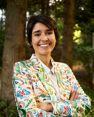 Photo of Flavia Gomes, Counsellor, MCP, RCC